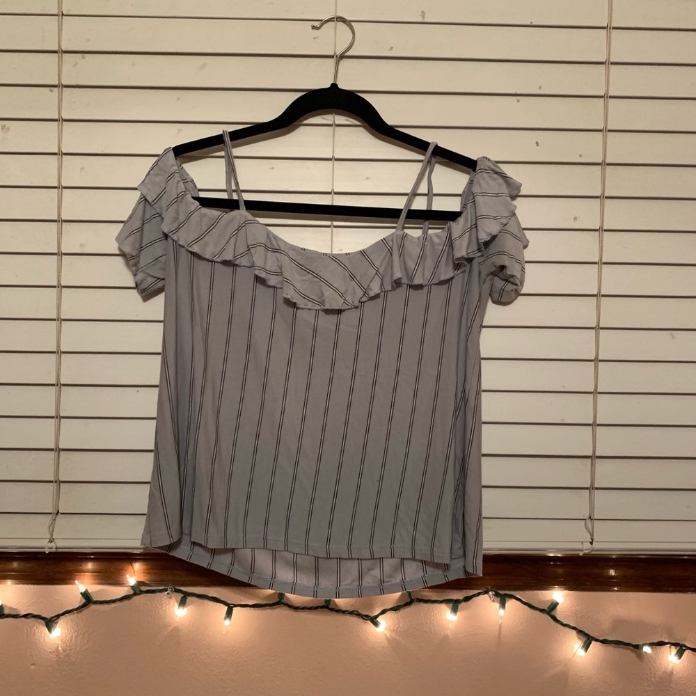 stripped off the shoulder shirt!!